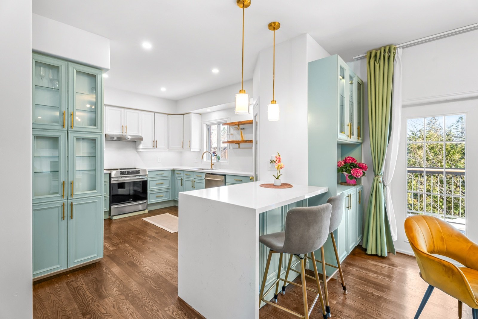 Updated kitchen at 12 Buman Court
